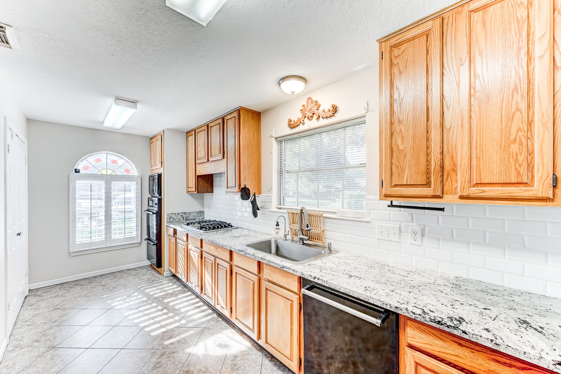 2004 Saber Court, League City, TX 77573 2004 Saber Court, League City, TX 77573