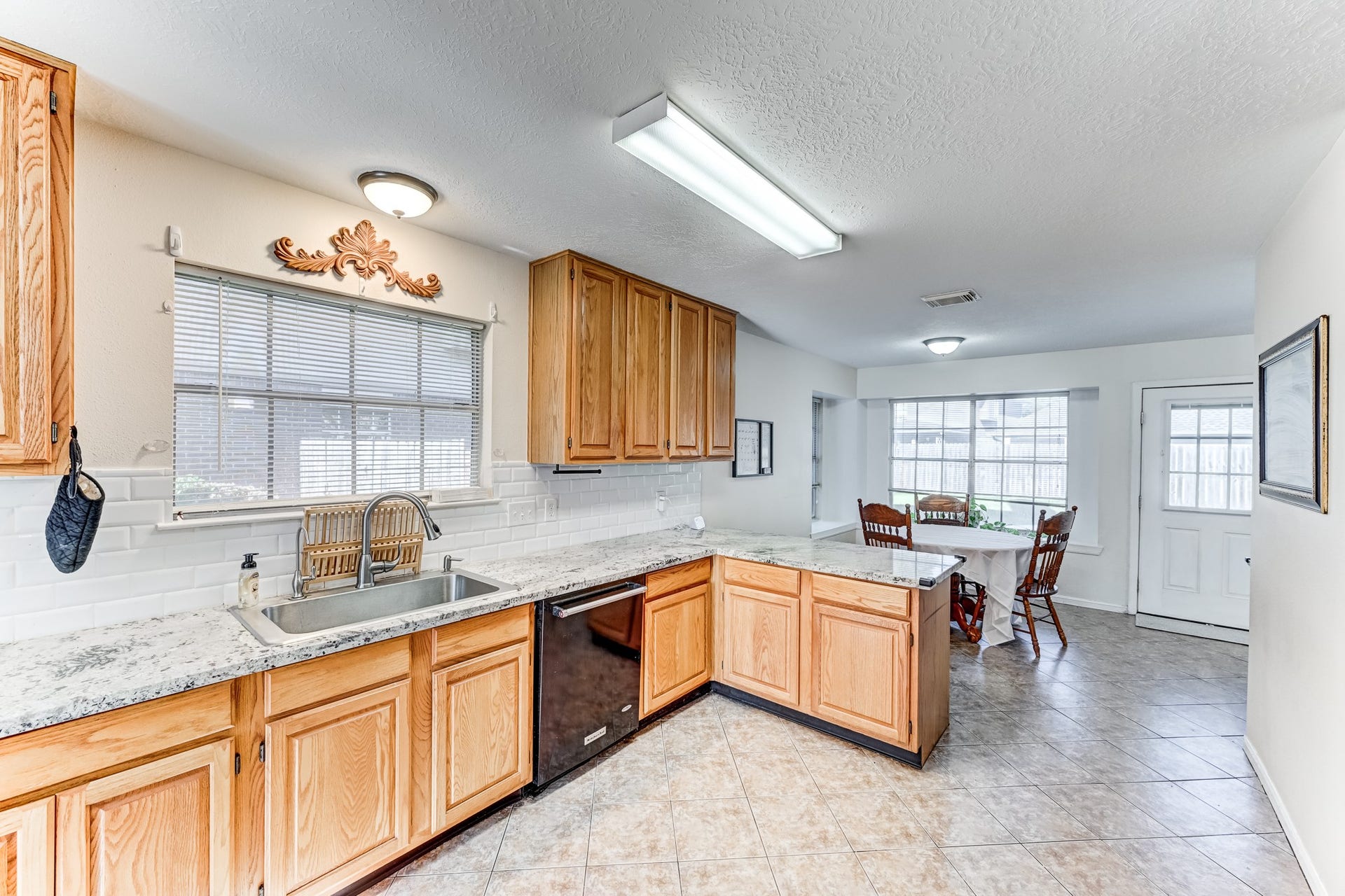 2004 Saber Court, League City, TX 77573 2004 Saber Court, League City, TX 77573