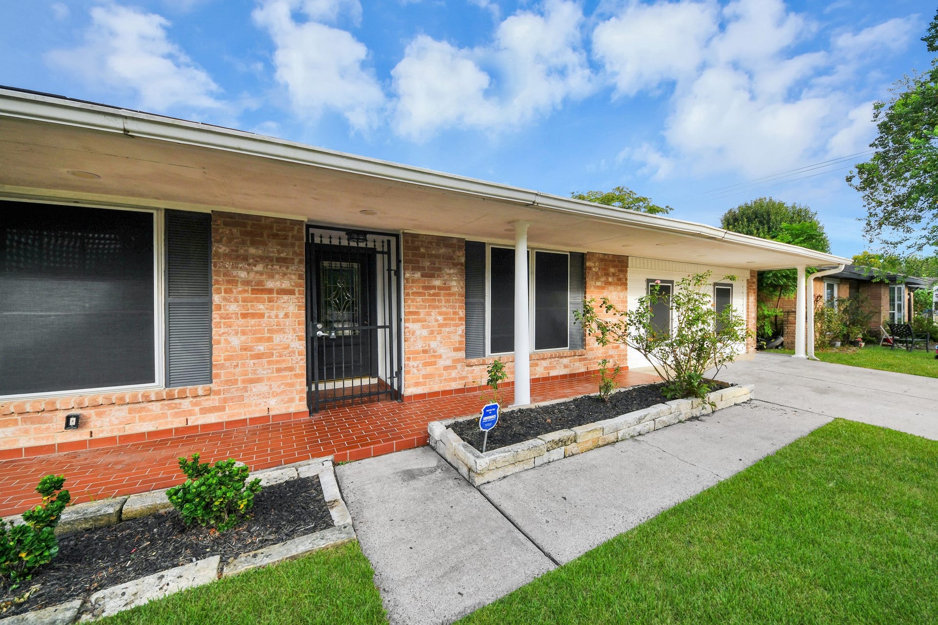 15103 Weil Place, Houston, TX 77060
