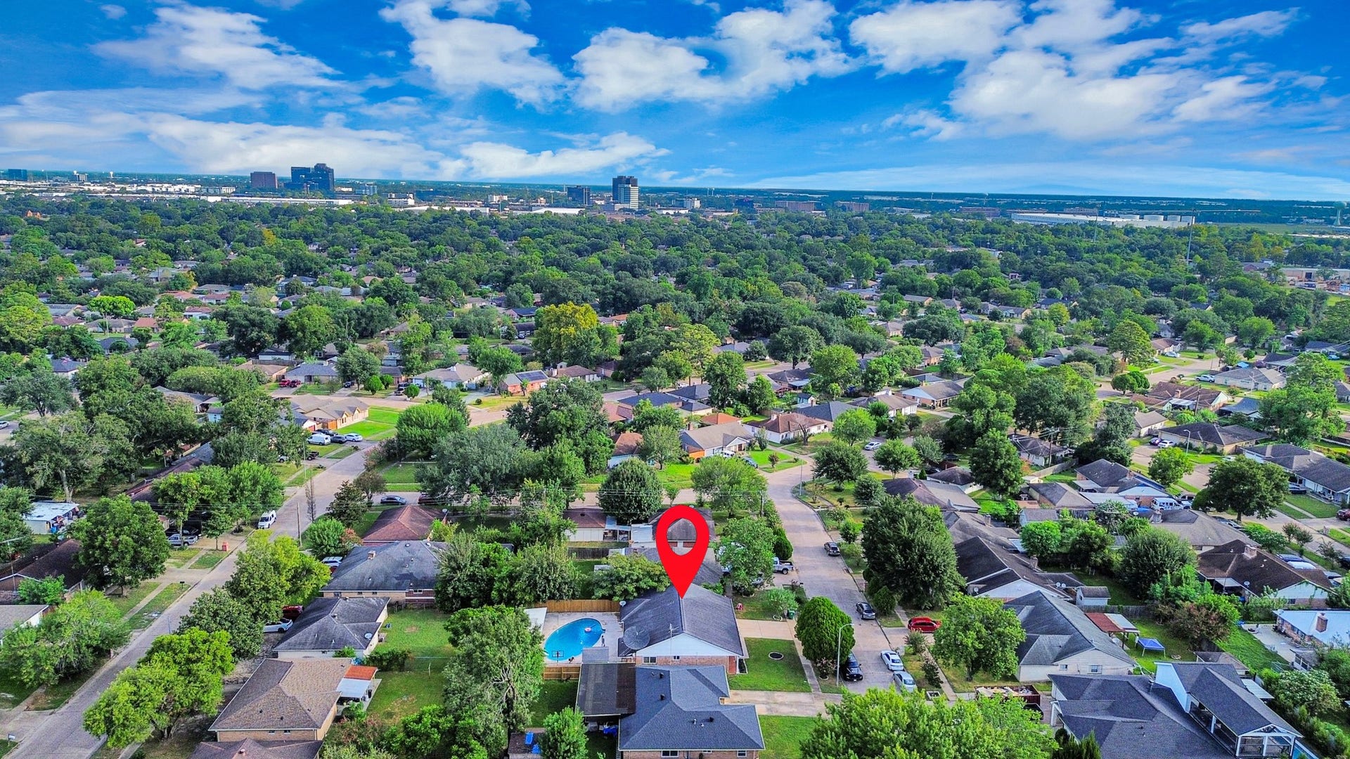 15103 Weil Place, Houston, TX 77060