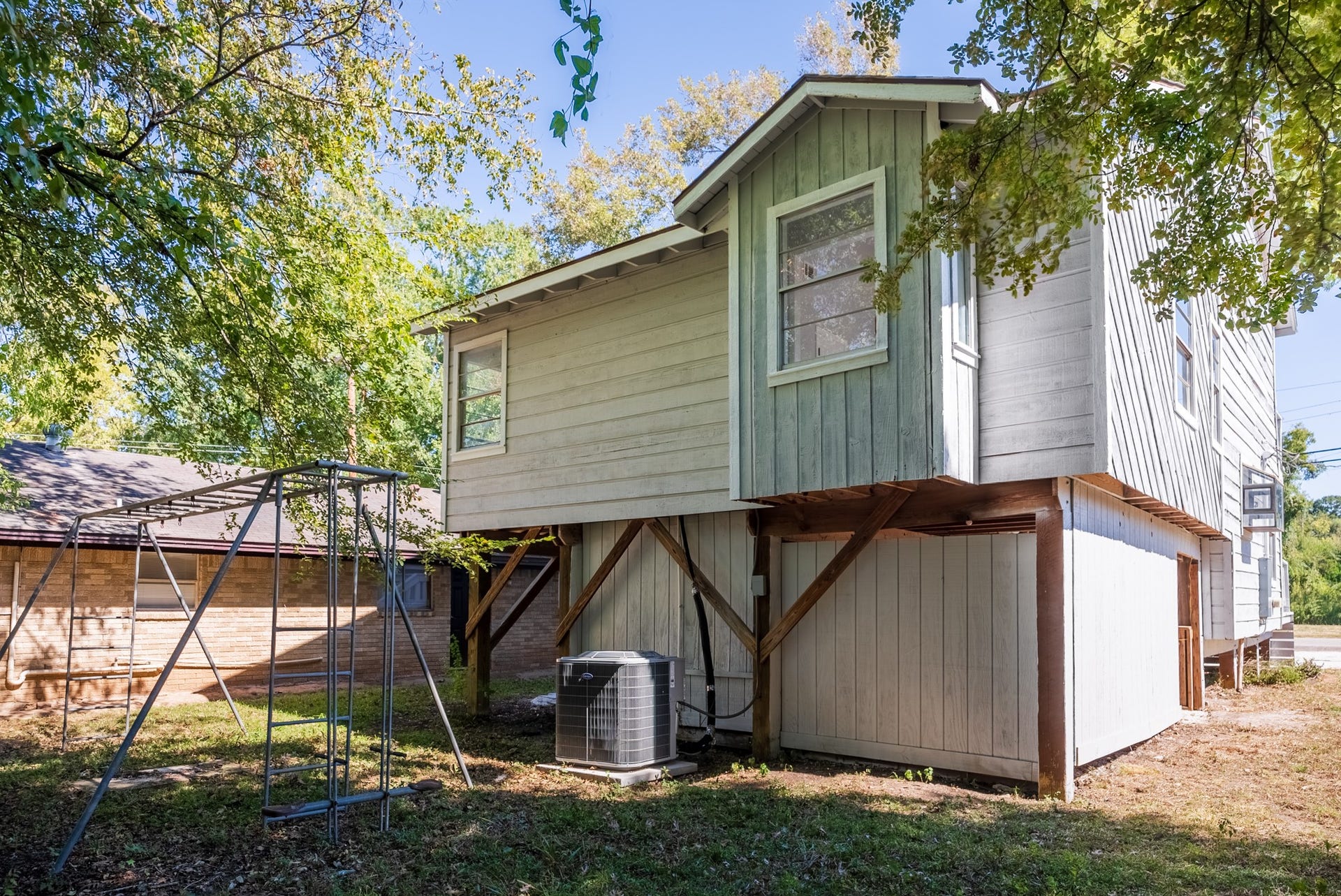 811 N 10th Street, Richmond, TX 77469 811 N 10th Street, Richmond, TX 77469