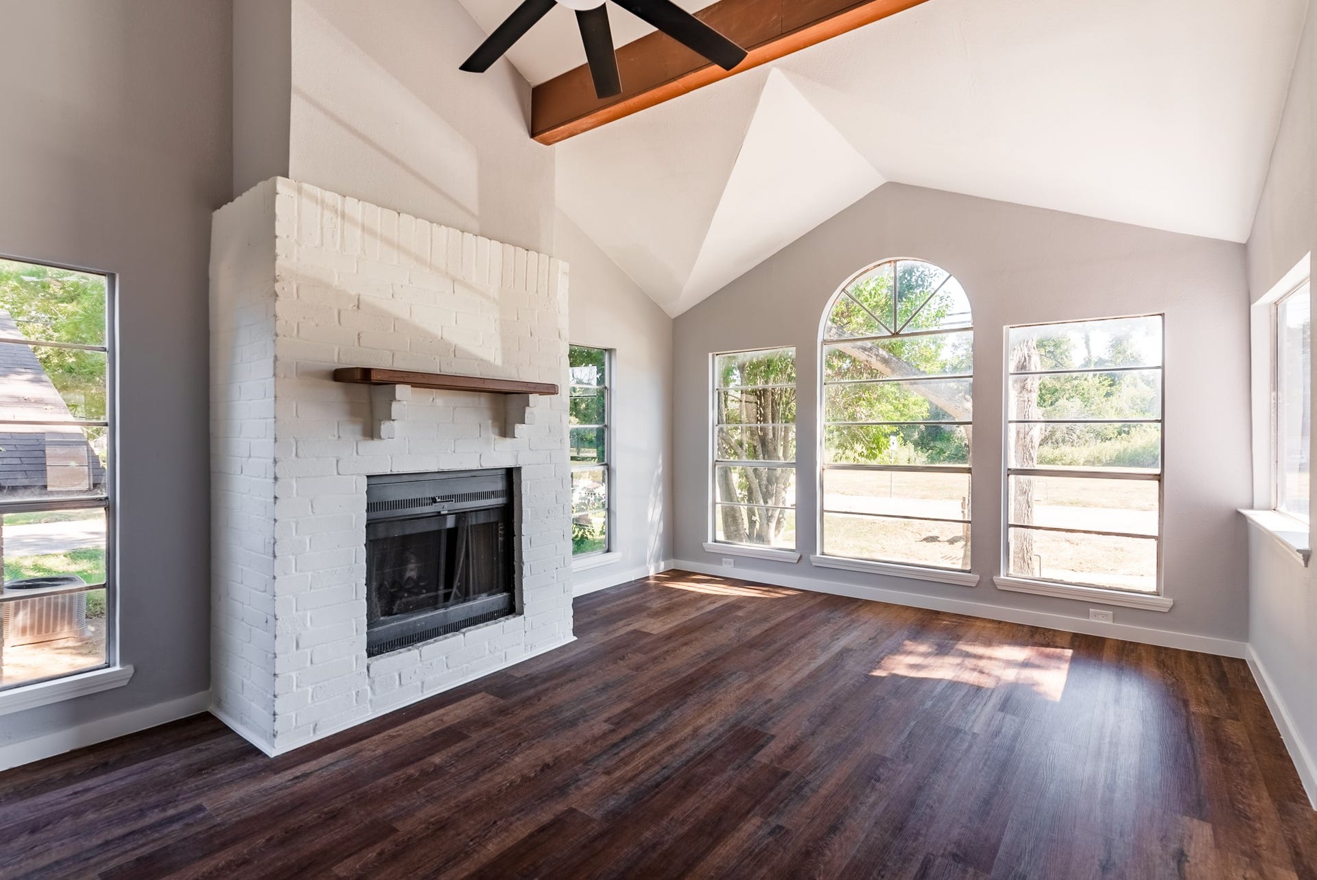 811 N 10th Street, Richmond, TX 77469 811 N 10th Street, Richmond, TX 77469