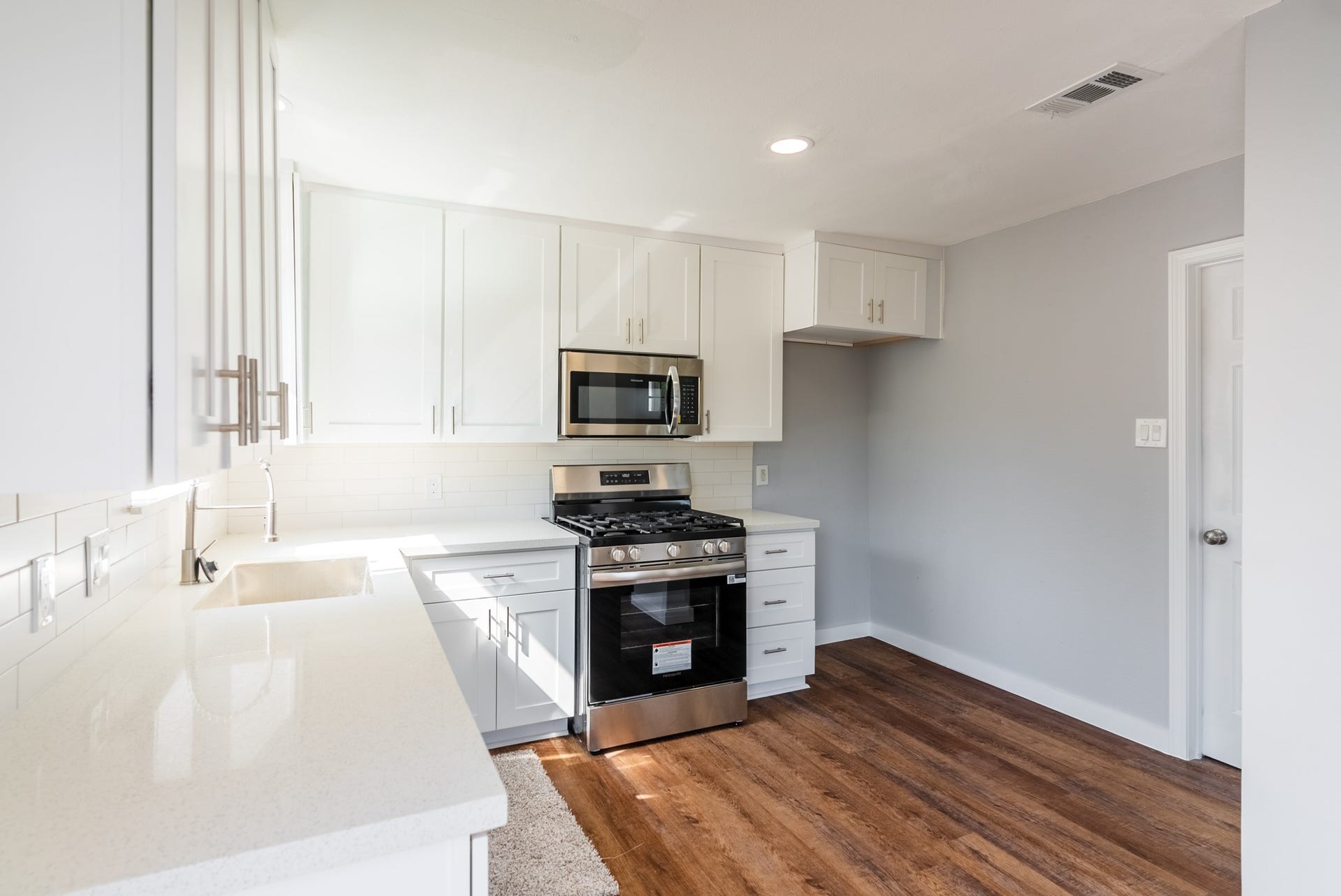 811 N 10th Street, Richmond, TX 77469 811 N 10th Street, Richmond, TX 77469