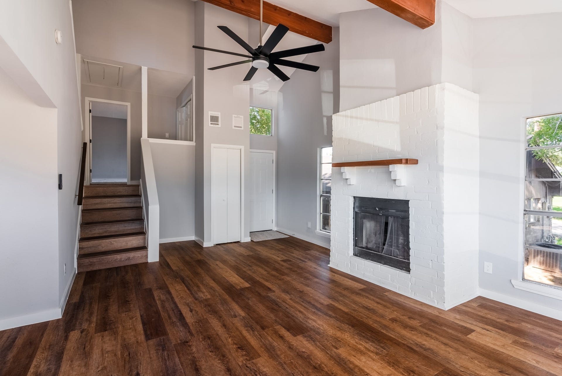 811 N 10th Street, Richmond, TX 77469 811 N 10th Street, Richmond, TX 77469