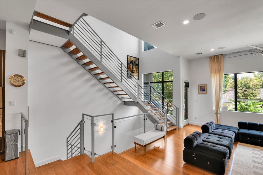 Property photo for 1411 Hickory Street, Houston, TX
