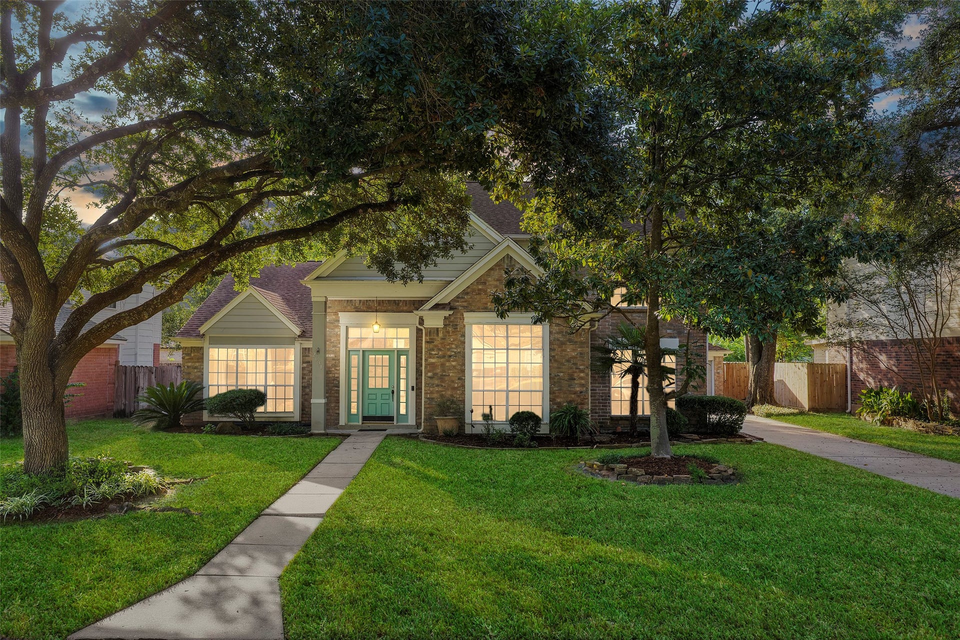 2631 Woodsboro Drive, Spring, TX 77388 A picturesque dusk shot of your new home.