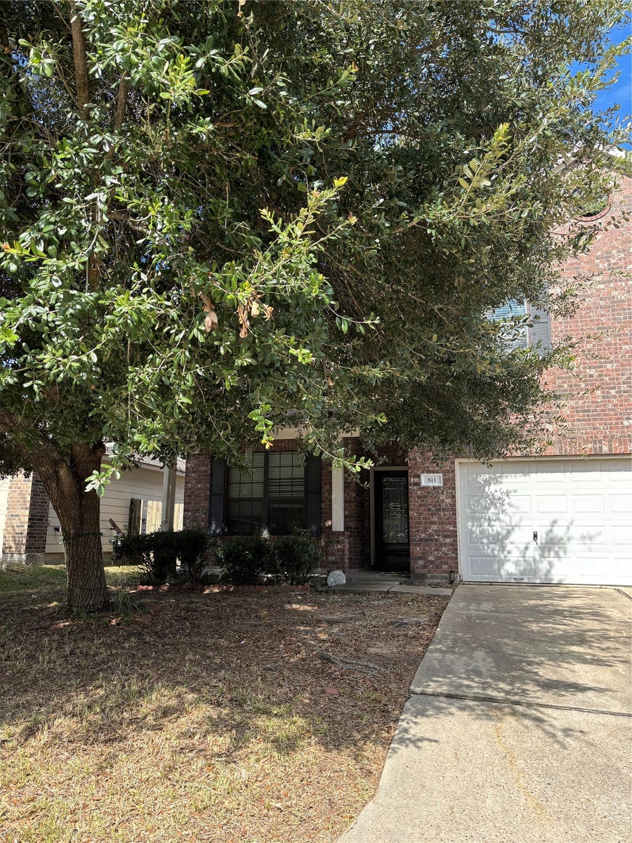 Property photo for 811 Belvedere Drive, Conroe, TX