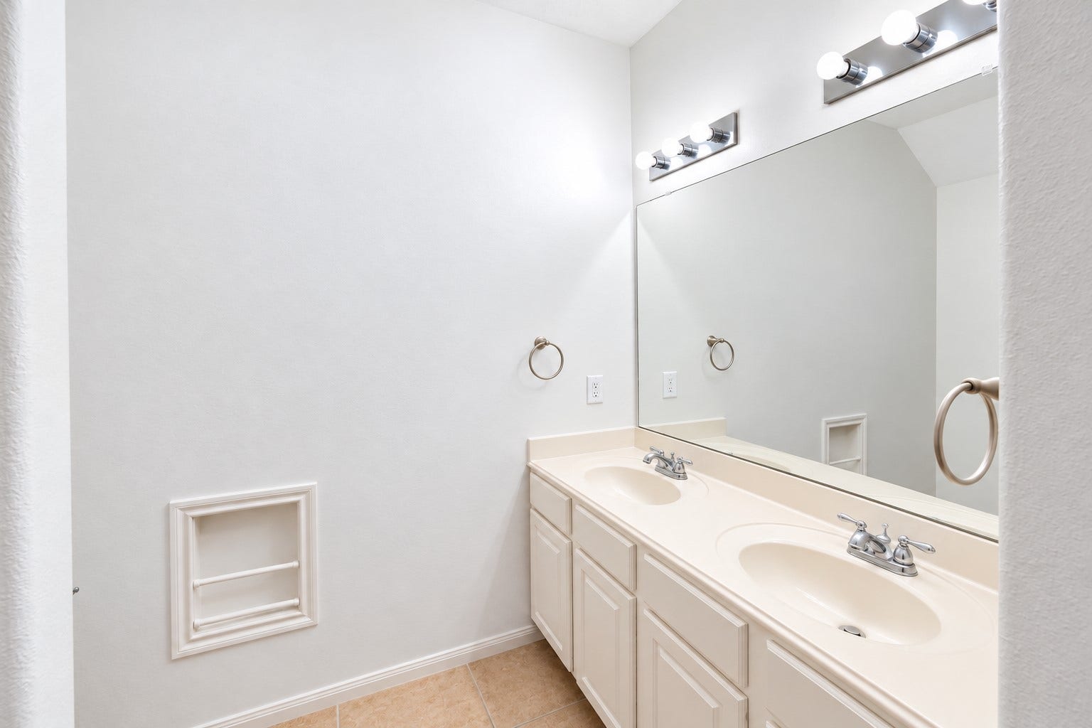 8019 Thorncroft Manor Lane, Richmond, TX 77407 8019 Thorncroft Manor Lane, Richmond, TX 77407