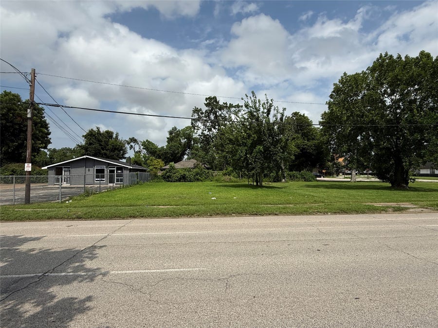 Property photo for 2112 Lockwood Drive, Houston, TX