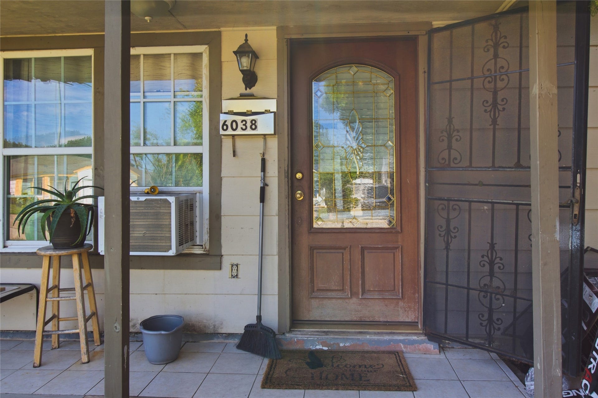 6038 Belmark Street, Houston, TX 77033 6038 Belmark Street, Houston, TX 77033