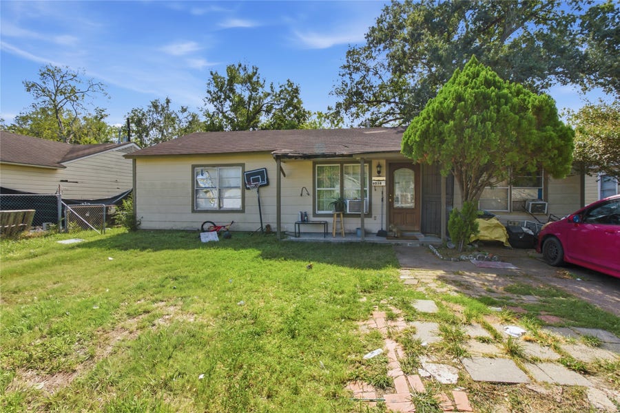 Property photo for 6038 Belmark Street, Houston, TX