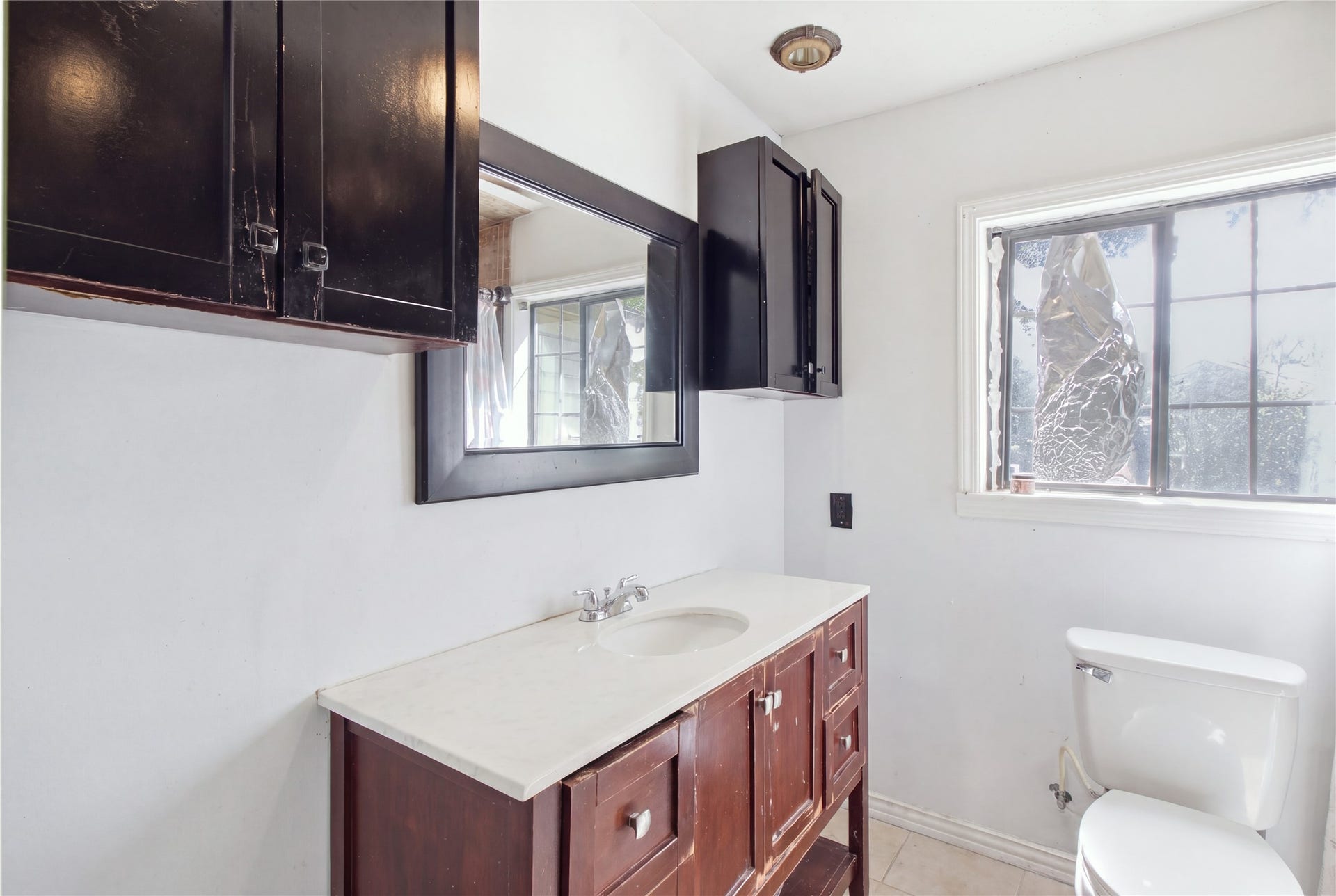 6038 Belmark Street, Houston, TX 77033 6038 Belmark Street, Houston, TX 77033