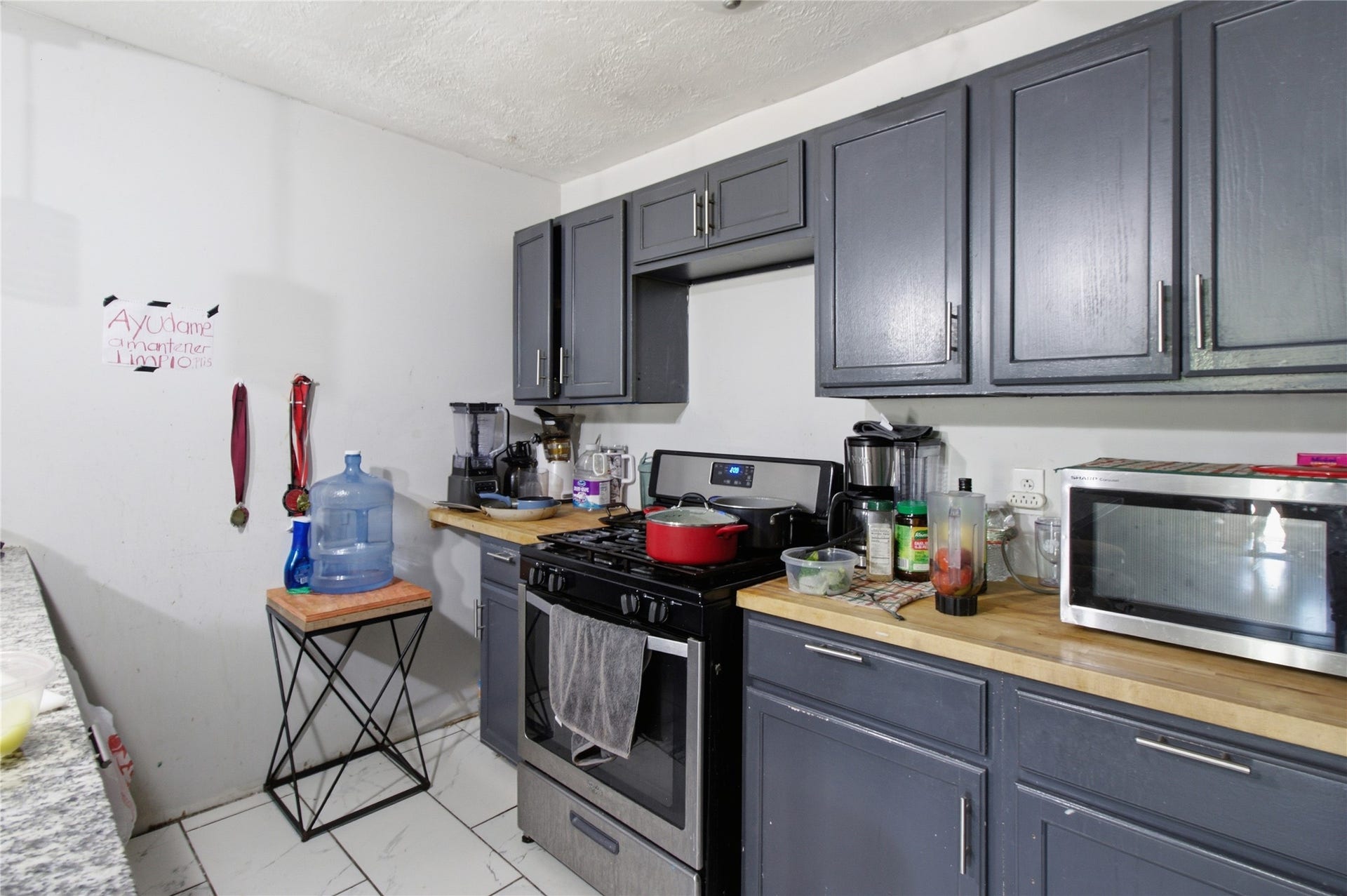 6038 Belmark Street, Houston, TX 77033 6038 Belmark Street, Houston, TX 77033
