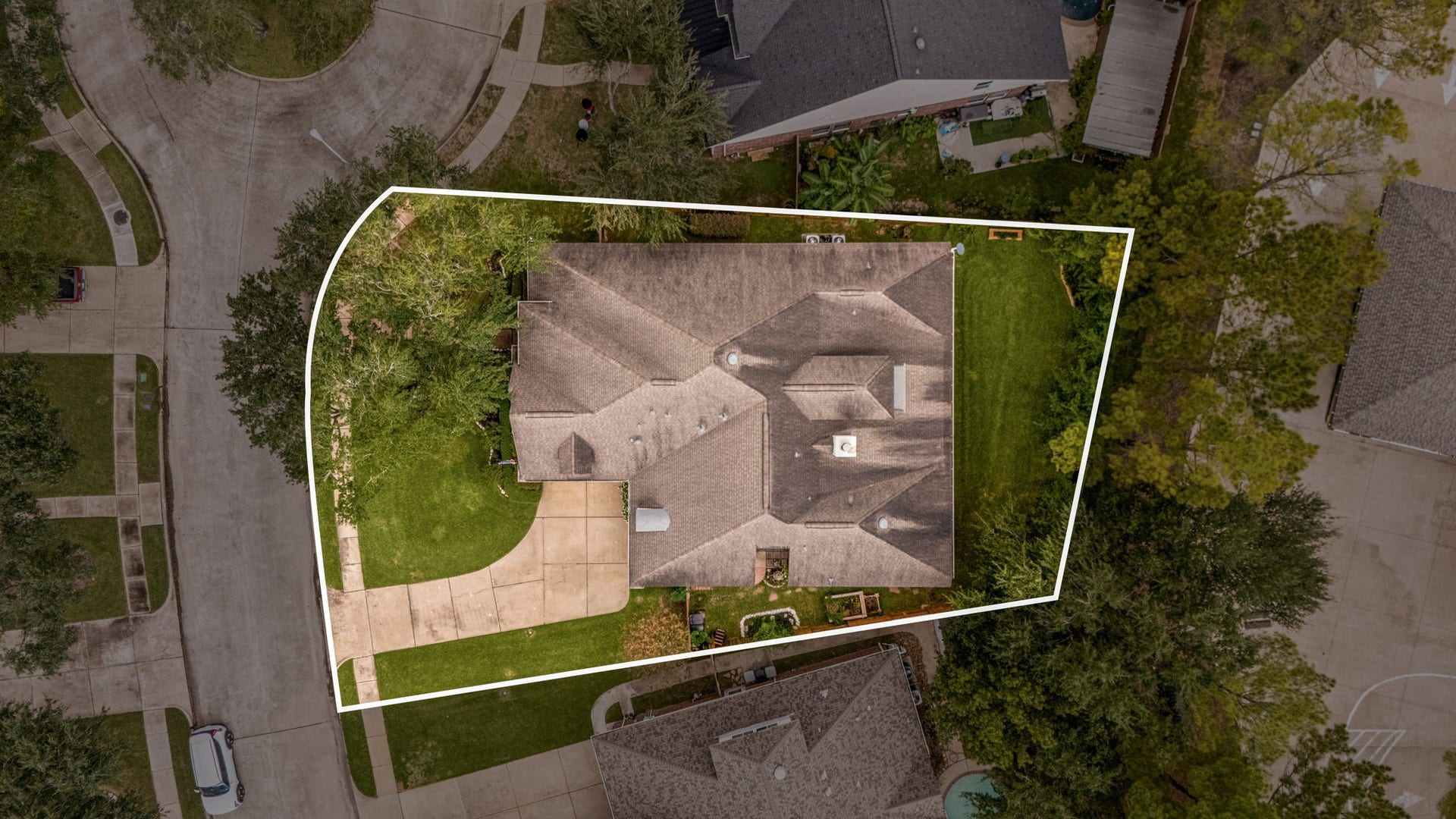 4110 Garden Cove Court, Katy, TX 77494 This premium homesite highlights a sprawling backyard, a massive wrap-around driveway leading to the 3-car garage, and exceptional privacy with no immediate rear neighbors. The perfect visual to showcase the scale and prime location of this Cinco Ranch property!