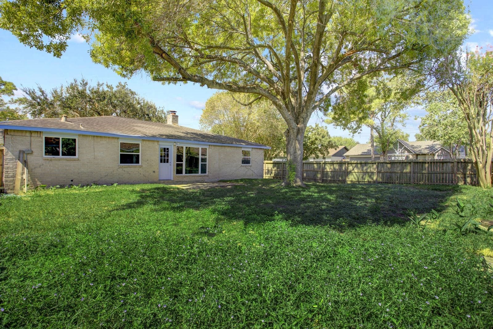 10403 Stockman Lane, Sugar Land, TX 77498 10403 Stockman Lane, Sugar Land, TX 77498