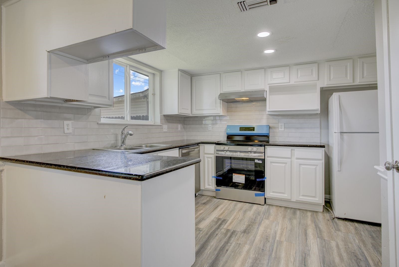 10403 Stockman Lane, Sugar Land, TX 77498 10403 Stockman Lane, Sugar Land, TX 77498