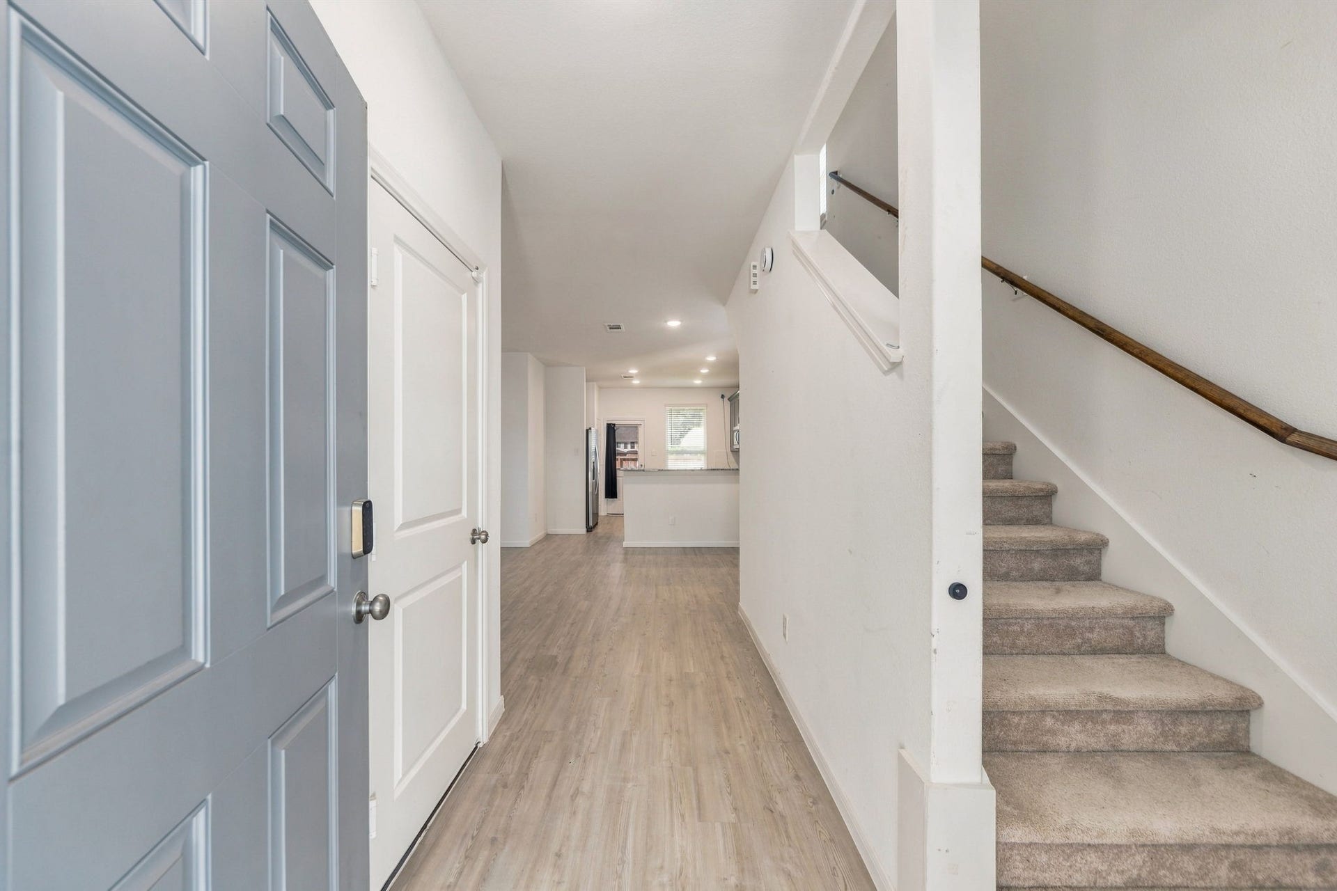 24526 Red Hawthorn Trace, Porter, TX 77365 Entry/ Foyer