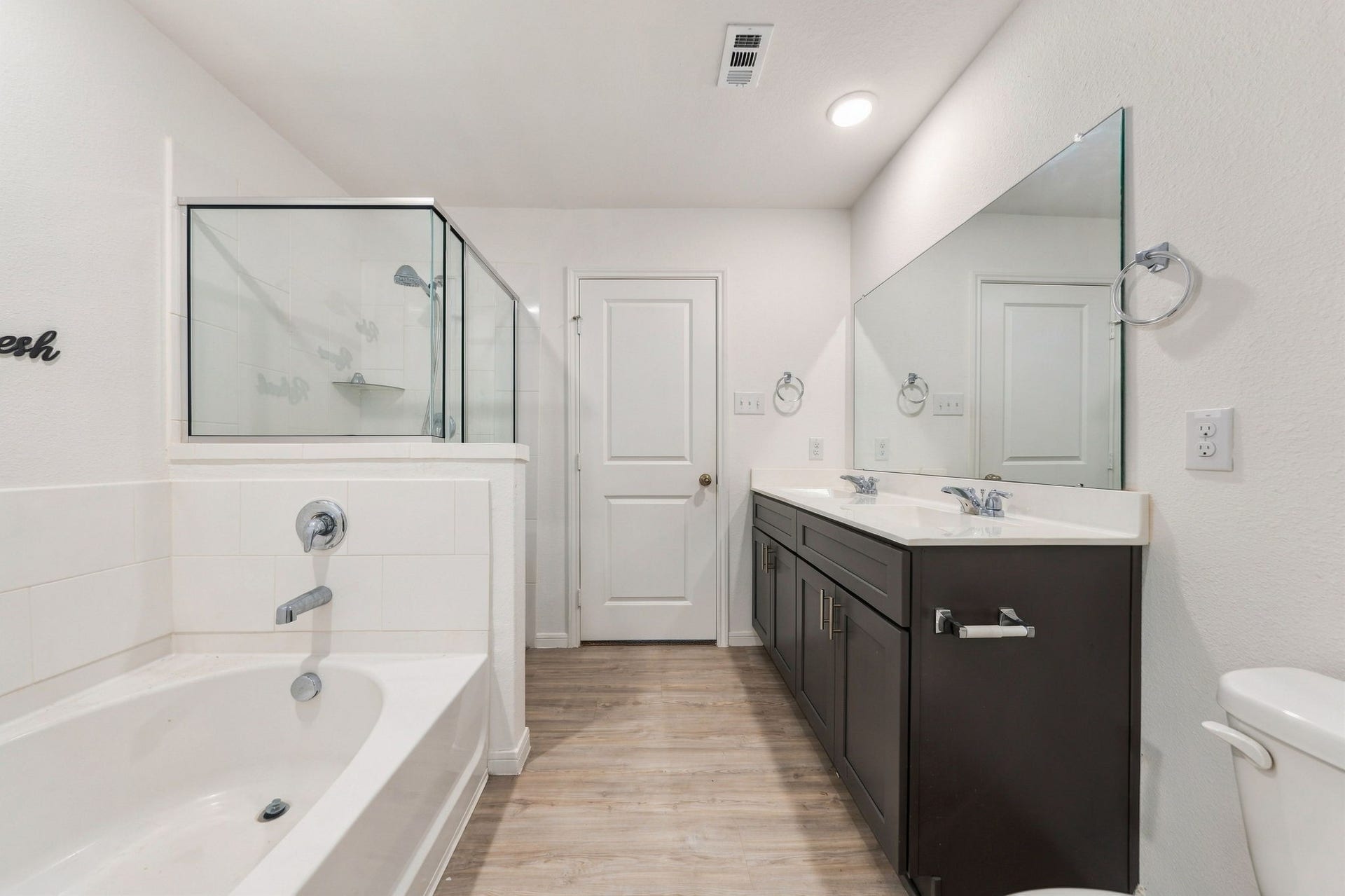 24526 Red Hawthorn Trace, Porter, TX 77365 Primary Bathroom