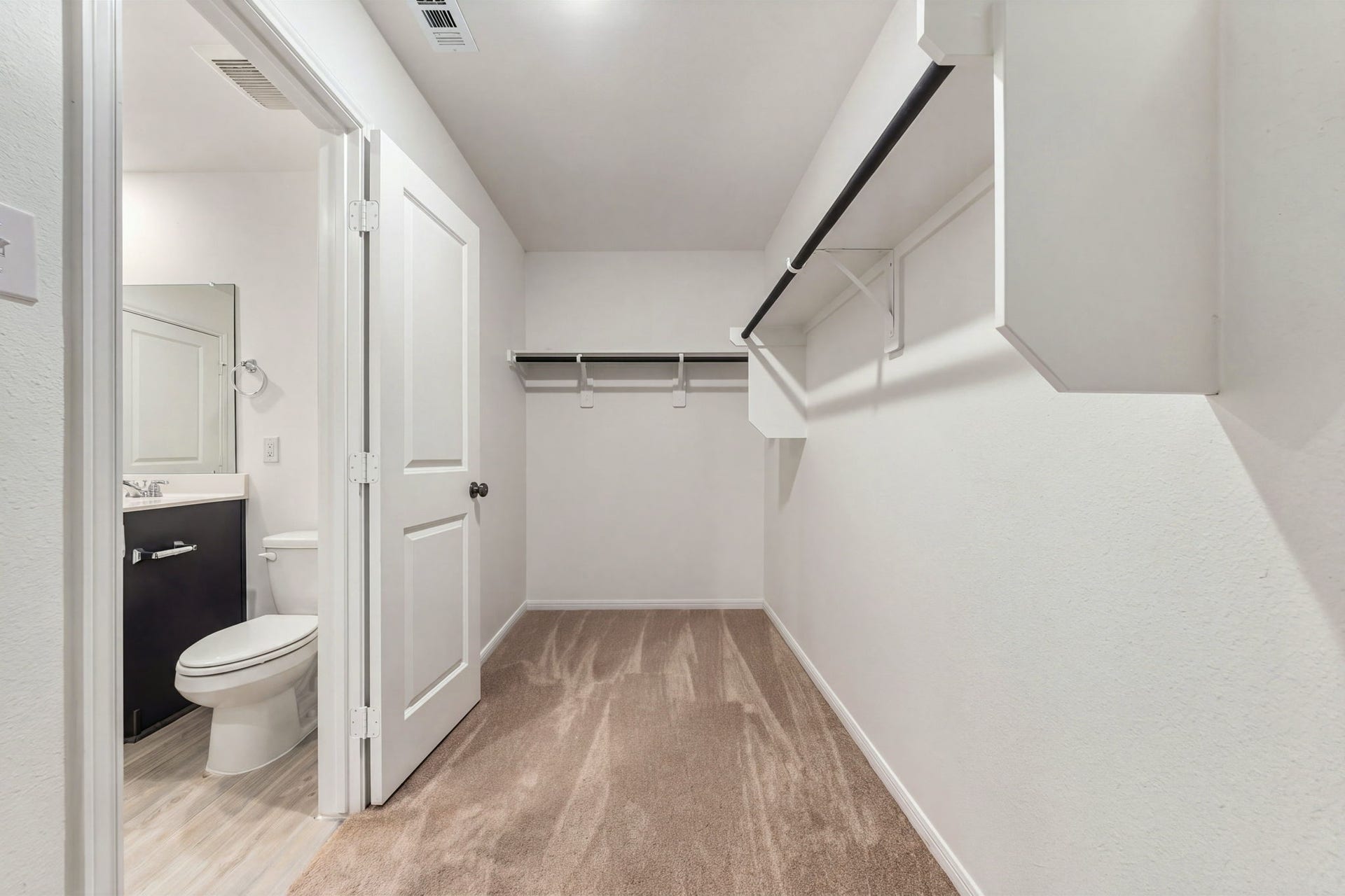 24526 Red Hawthorn Trace, Porter, TX 77365 Primary Closet