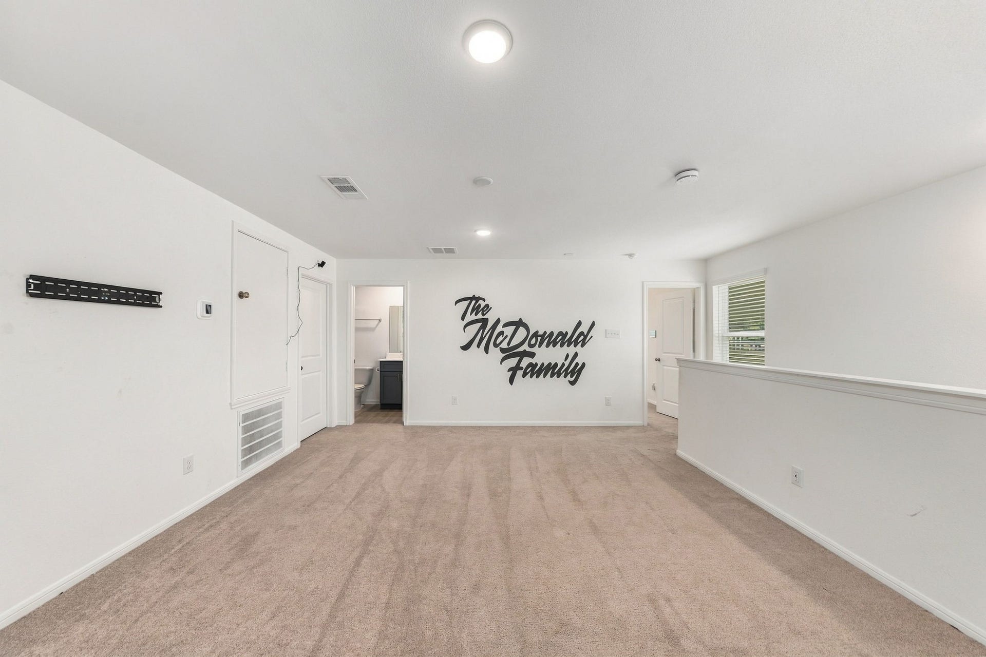 24526 Red Hawthorn Trace, Porter, TX 77365 Family Room