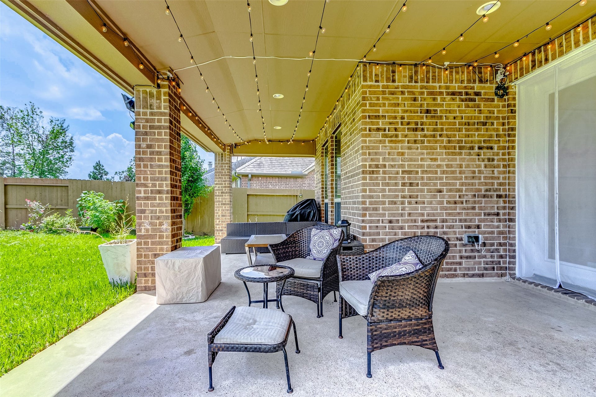 16214 Canova Hill Lane, Houston, TX 77044 16214 Canova Hill Lane, Houston, TX 77044