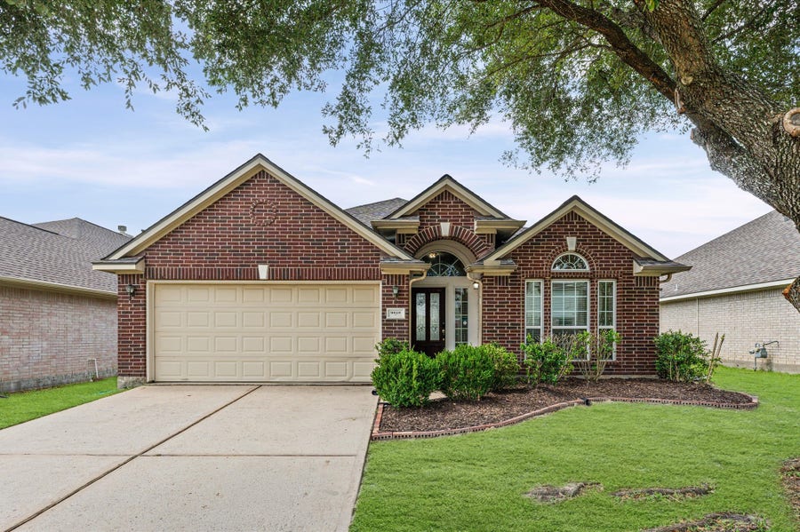 Property photo for 9515 Mankay Lane, Houston, TX