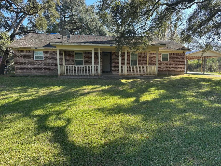 Property photo for 6718 Live Oak Drive, Rosharon, TX
