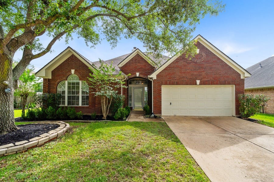 Property photo for 2718 Hazy Creek Drive, Houston, TX