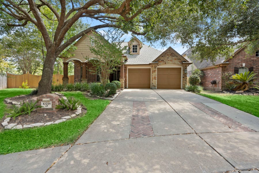 Property photo for 10218 Garden Crossing, Missouri City, TX