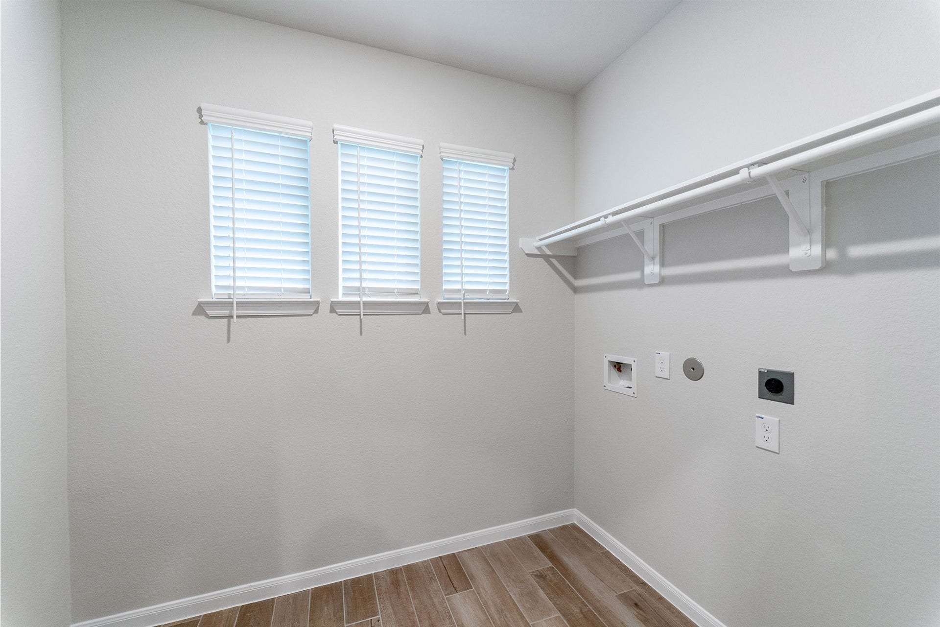 2722 Ruby Laurel Drive, Rosharon, TX 77583 2722 Ruby Laurel Drive, Rosharon, TX 77583