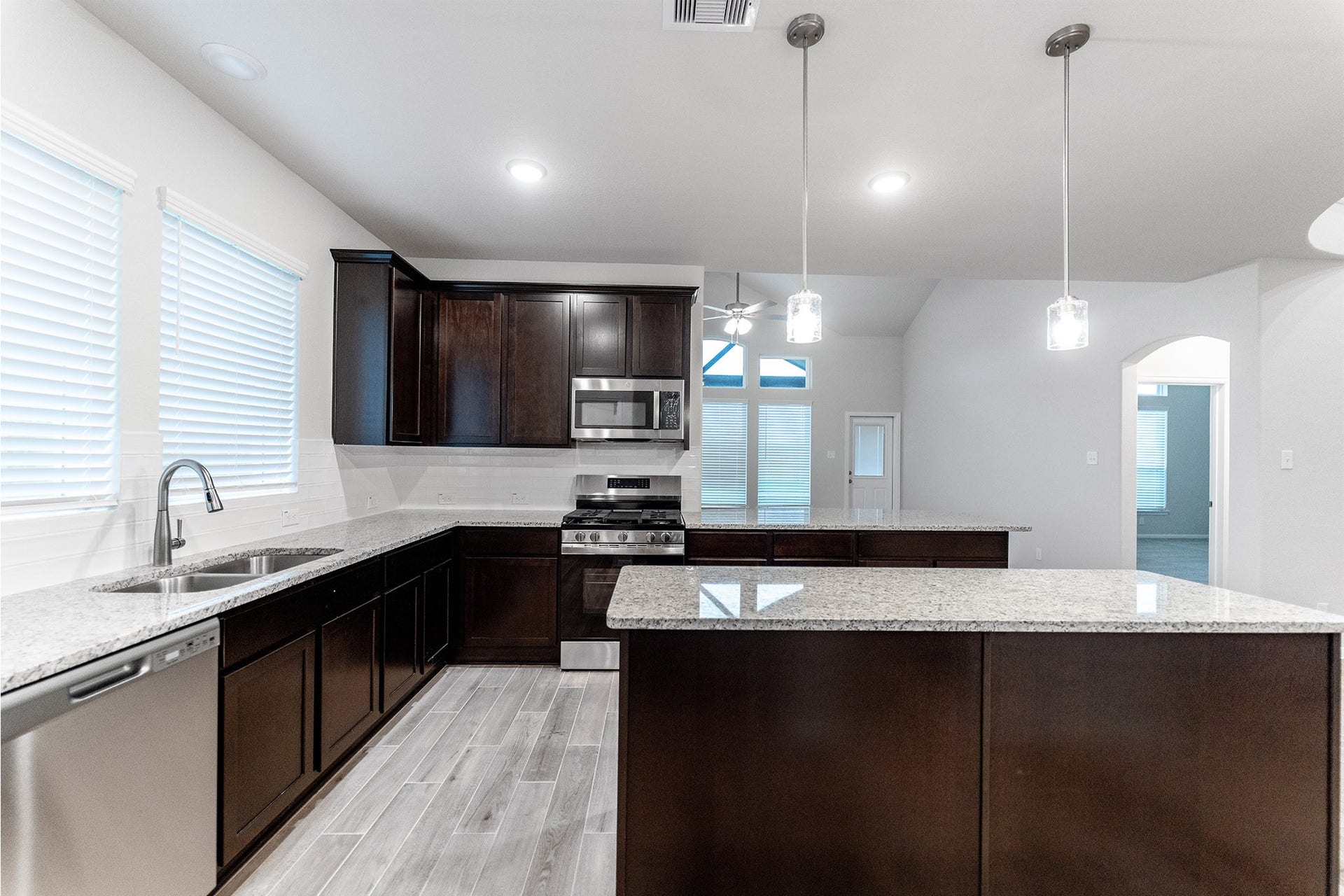 2722 Ruby Laurel Drive, Rosharon, TX 77583 2722 Ruby Laurel Drive, Rosharon, TX 77583