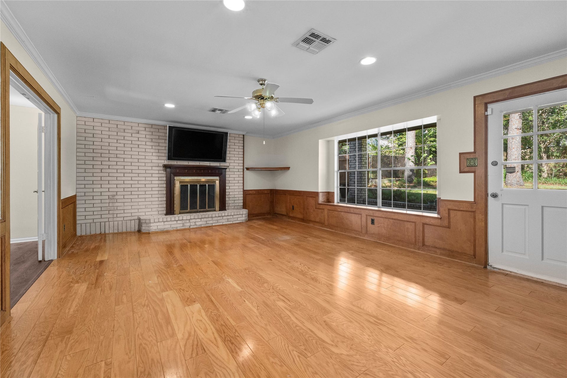 Family Room 1