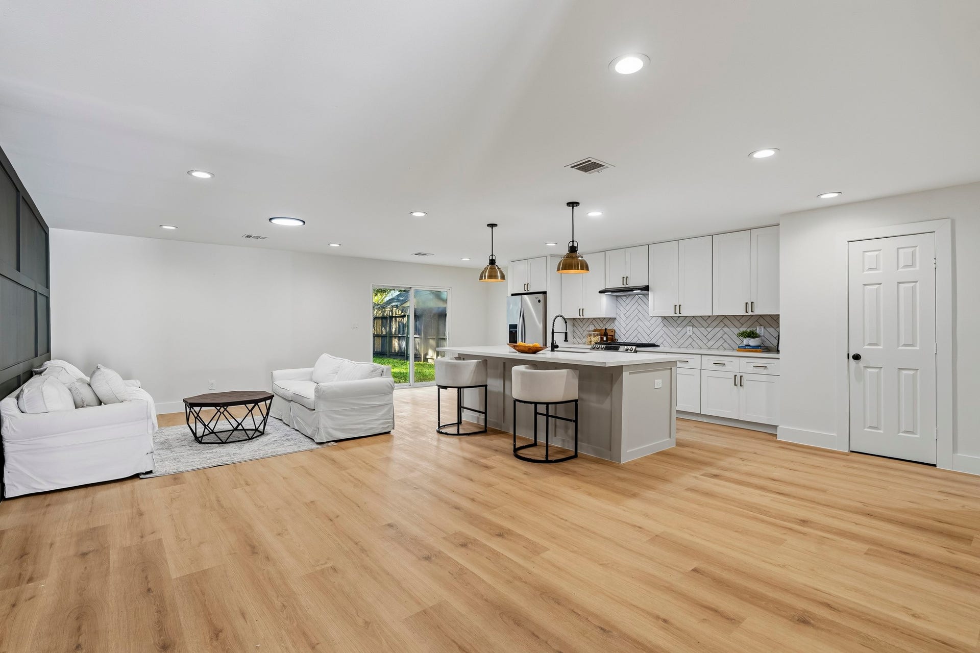 6003 Sanford Road, Houston, TX 77096
