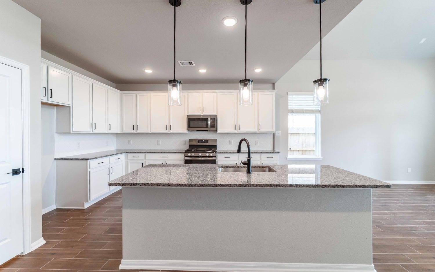 3823 Mulberry Farms Drive, Santa Fe, TX 77510 3823 Mulberry Farms Drive, Santa Fe, TX 77510