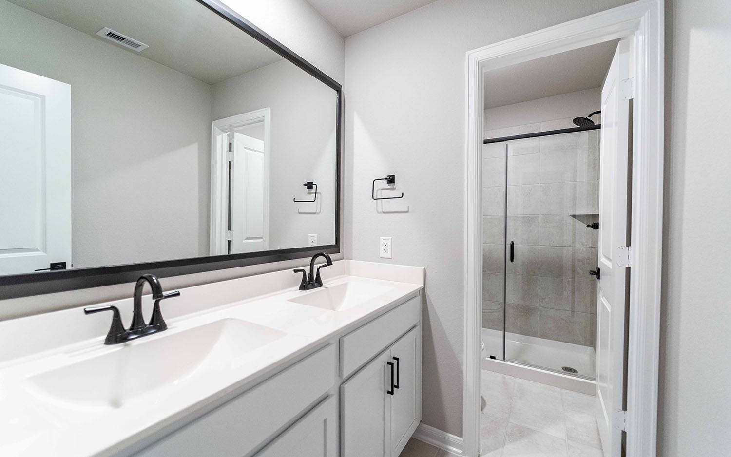 3823 Mulberry Farms Drive, Santa Fe, TX 77510 3823 Mulberry Farms Drive, Santa Fe, TX 77510