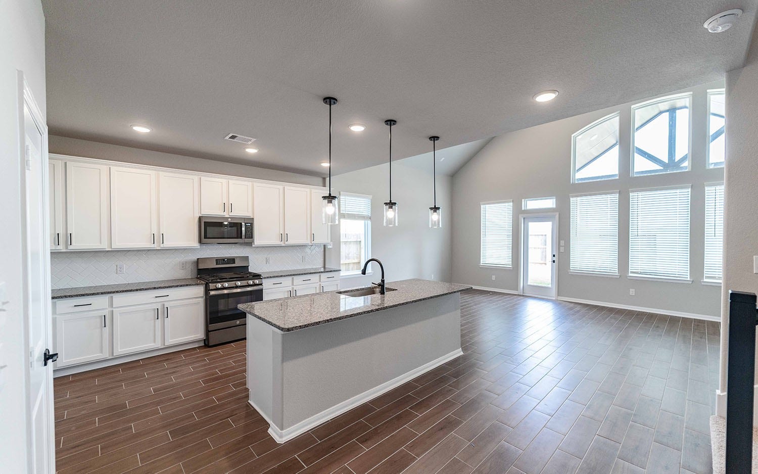3823 Mulberry Farms Drive, Santa Fe, TX 77510 3823 Mulberry Farms Drive, Santa Fe, TX 77510