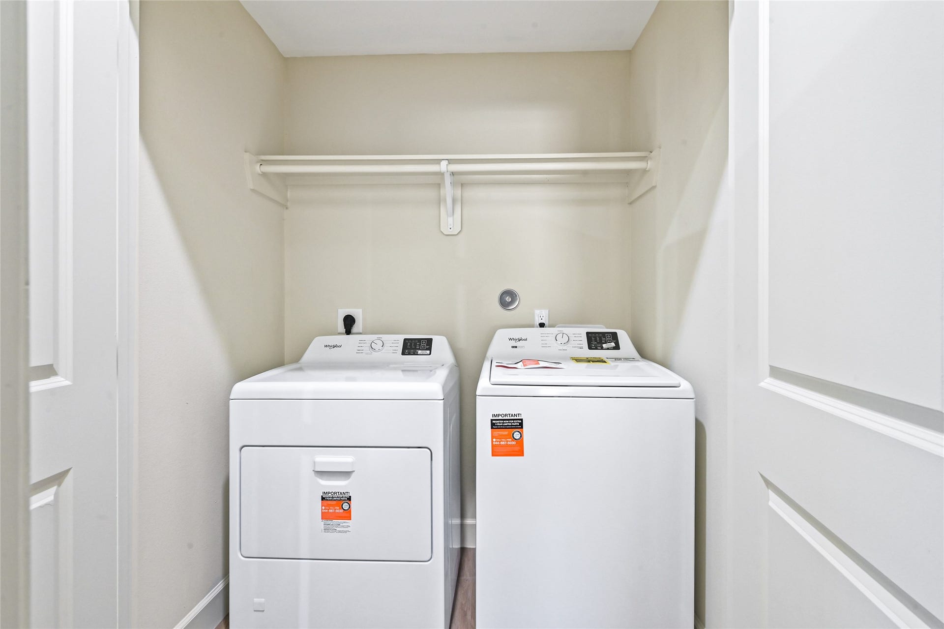 500 Legacy, #401, Alvin, TX 77511 Laundry Room on first floor