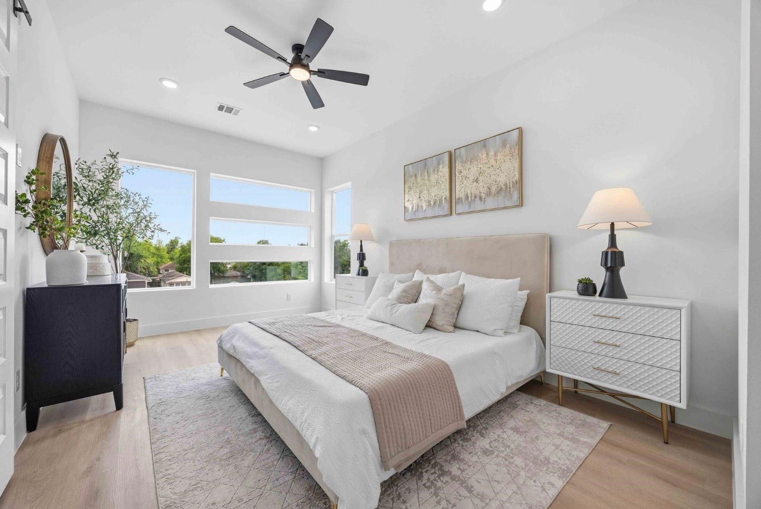 3103 Lelia Street, #B, Houston, TX 77026 Listing photos are of a neighboring unit and include professional staging. Staging, furniture, and dcor are not included with the property. Photos are intended to showcase the floor plan and design; actual finishes may vary.