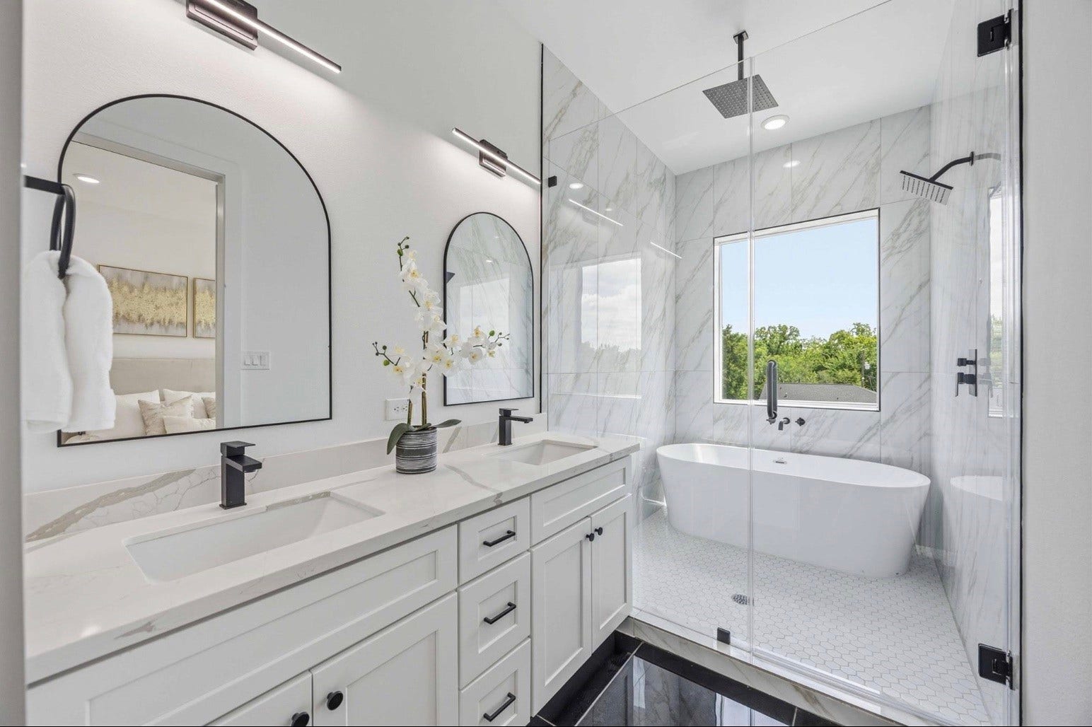 3103 Lelia Street, #B, Houston, TX 77026 Listing photos are of a neighboring unit and include professional staging. Staging, furniture, and dcor are not included with the property. Photos are intended to showcase the floor plan and design; actual finishes may vary.
