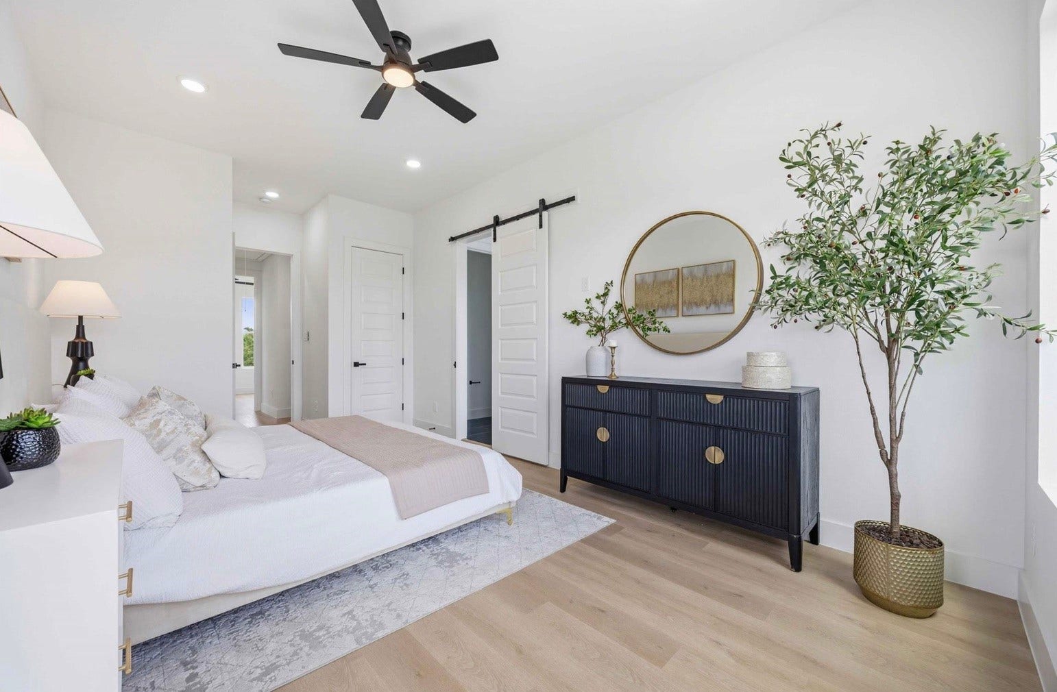 3103 Lelia Street, #B, Houston, TX 77026 Listing photos are of a neighboring unit and include professional staging. Staging, furniture, and dcor are not included with the property. Photos are intended to showcase the floor plan and design; actual finishes may vary.
