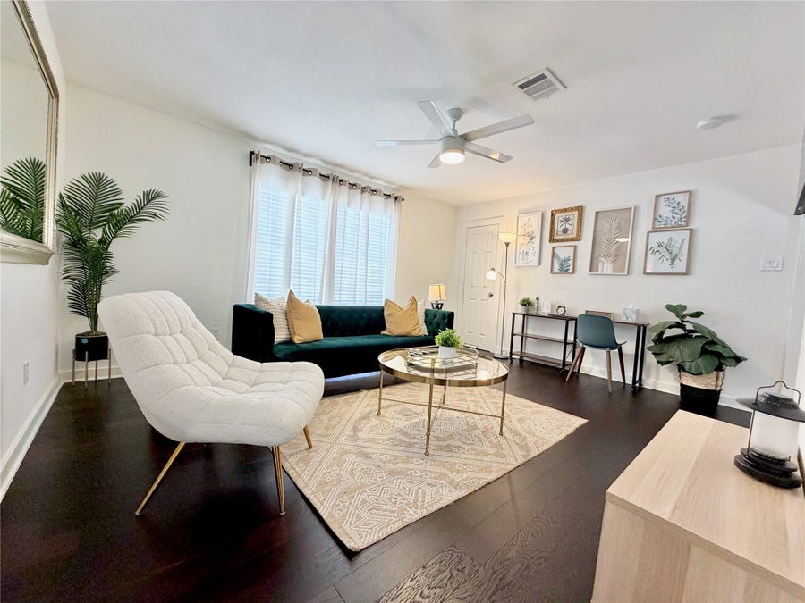 Property photo for 218 W 15th Street, #O, Houston, TX