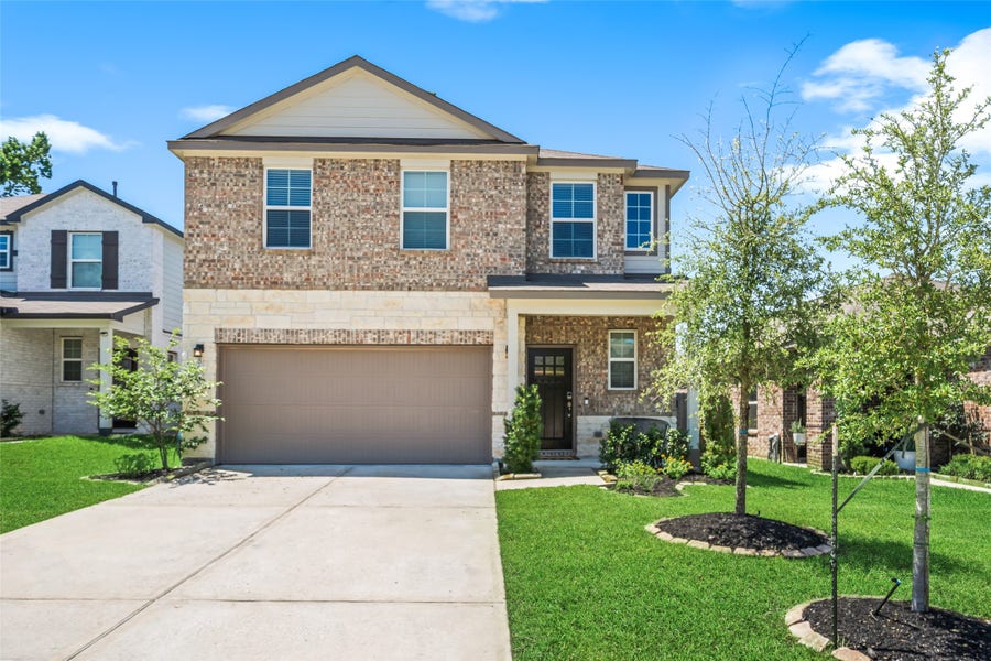 Property photo for 8015 Peppercorn Street, Magnolia, TX
