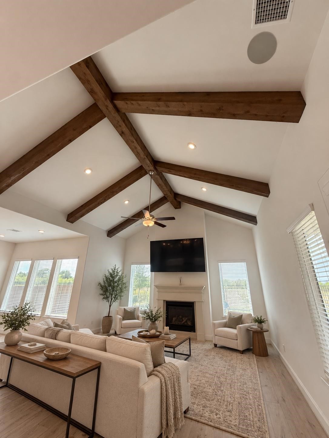 2319 Myrtle Manor Lane, Katy, TX 77493 Living Room
