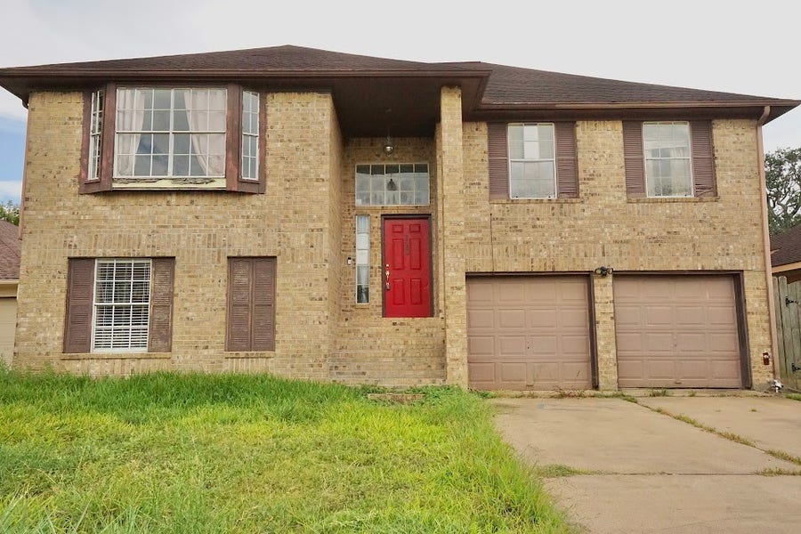 Property photo for 110 Almond Drive, Lake Jackson, TX