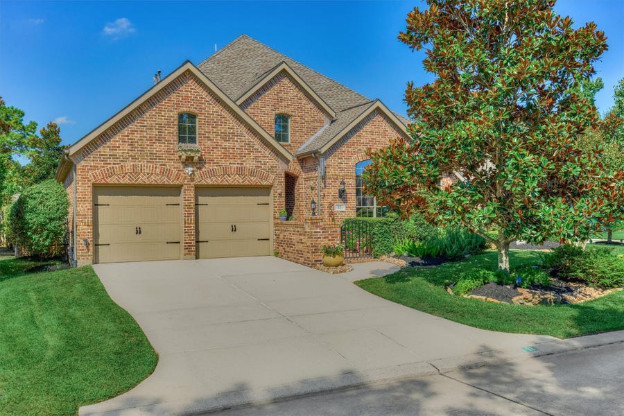 Property photo for 11 Almondell Court, The Woodlands, TX