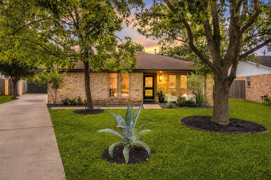 Property photo for 5702 Hoover Street, Houston, TX