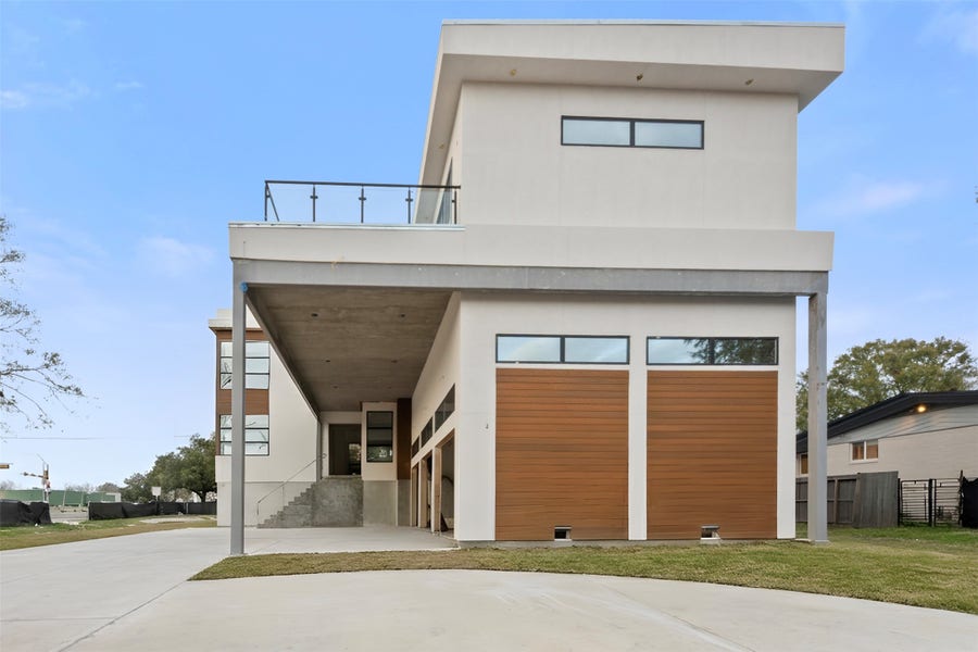 Property photo for 5030 Braesheather Drive, Houston, TX