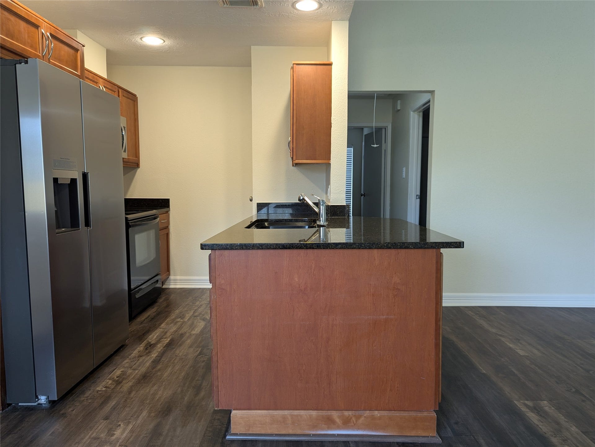 1601 Live Oak Hollow Street, Pearland, TX 77581 1601 Live Oak Hollow Street, Pearland, TX 77581