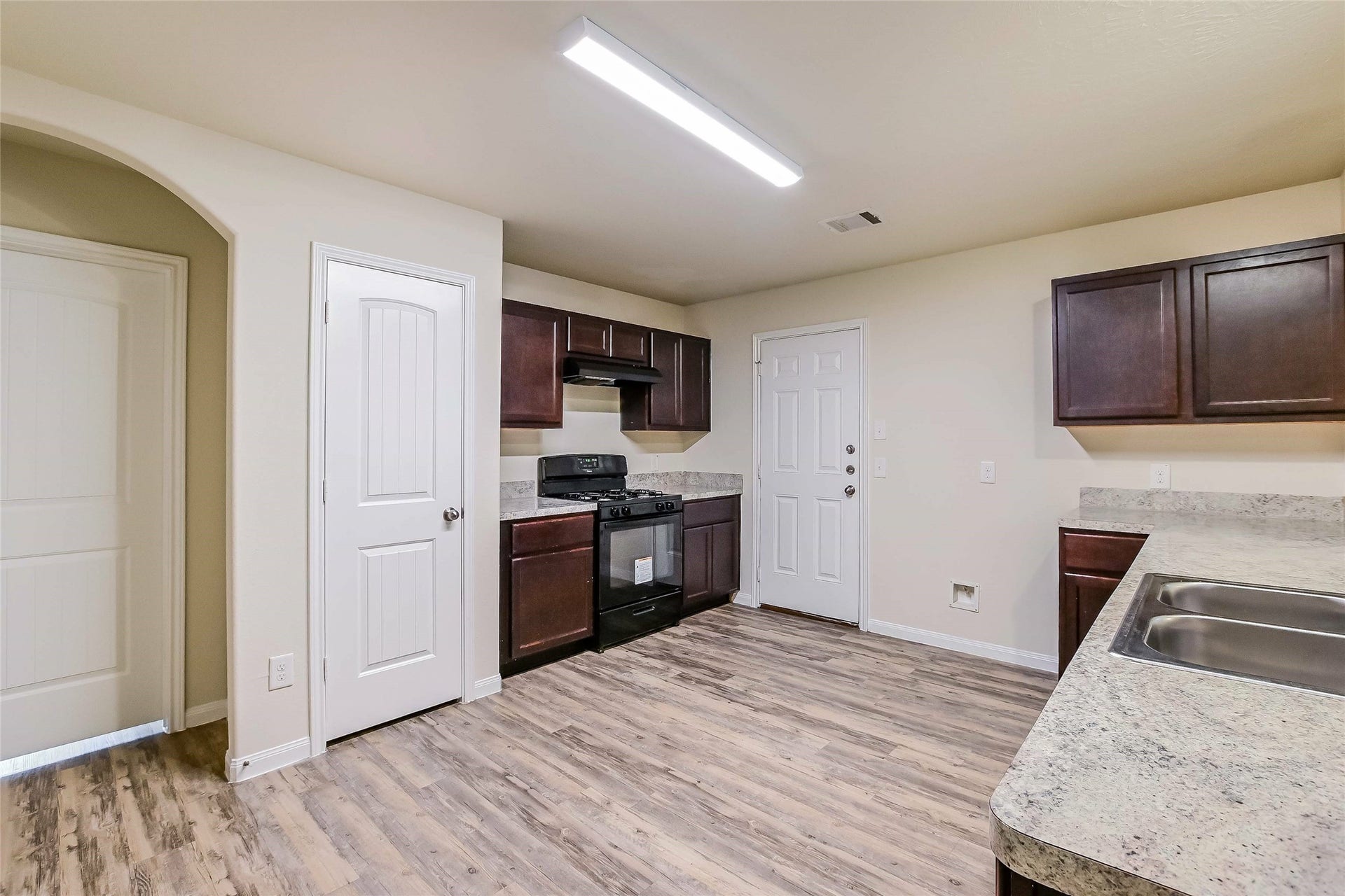 18818 Brescia Lane, Katy, TX 77449 Photos may be representative of the floor plan and not the exact home. Finishes, layout, and features of the actual property for lease may vary.