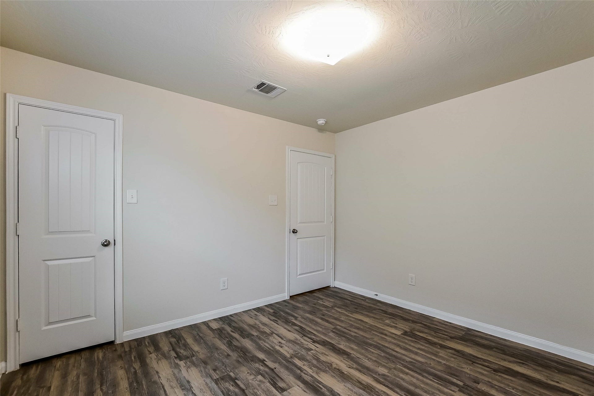 18818 Brescia Lane, Katy, TX 77449 Photos may be representative of the floor plan and not the exact home. Finishes, layout, and features of the actual property for lease may vary.